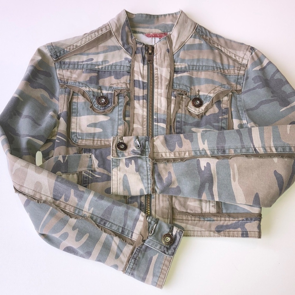 camo crop top jacket | Medium